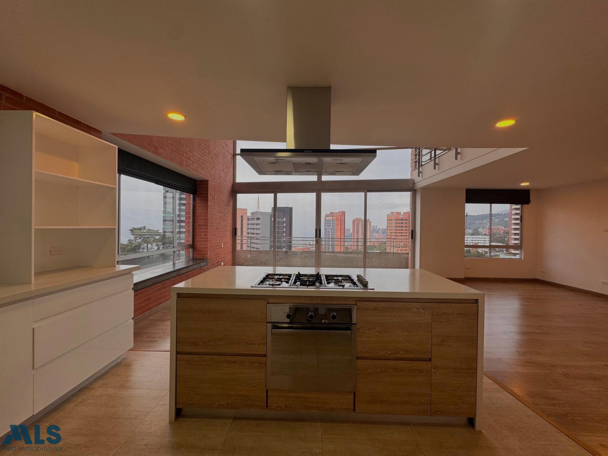 Ven y conoce este espectacular duplex en una excelente ubicacion medellin - el tesoro
