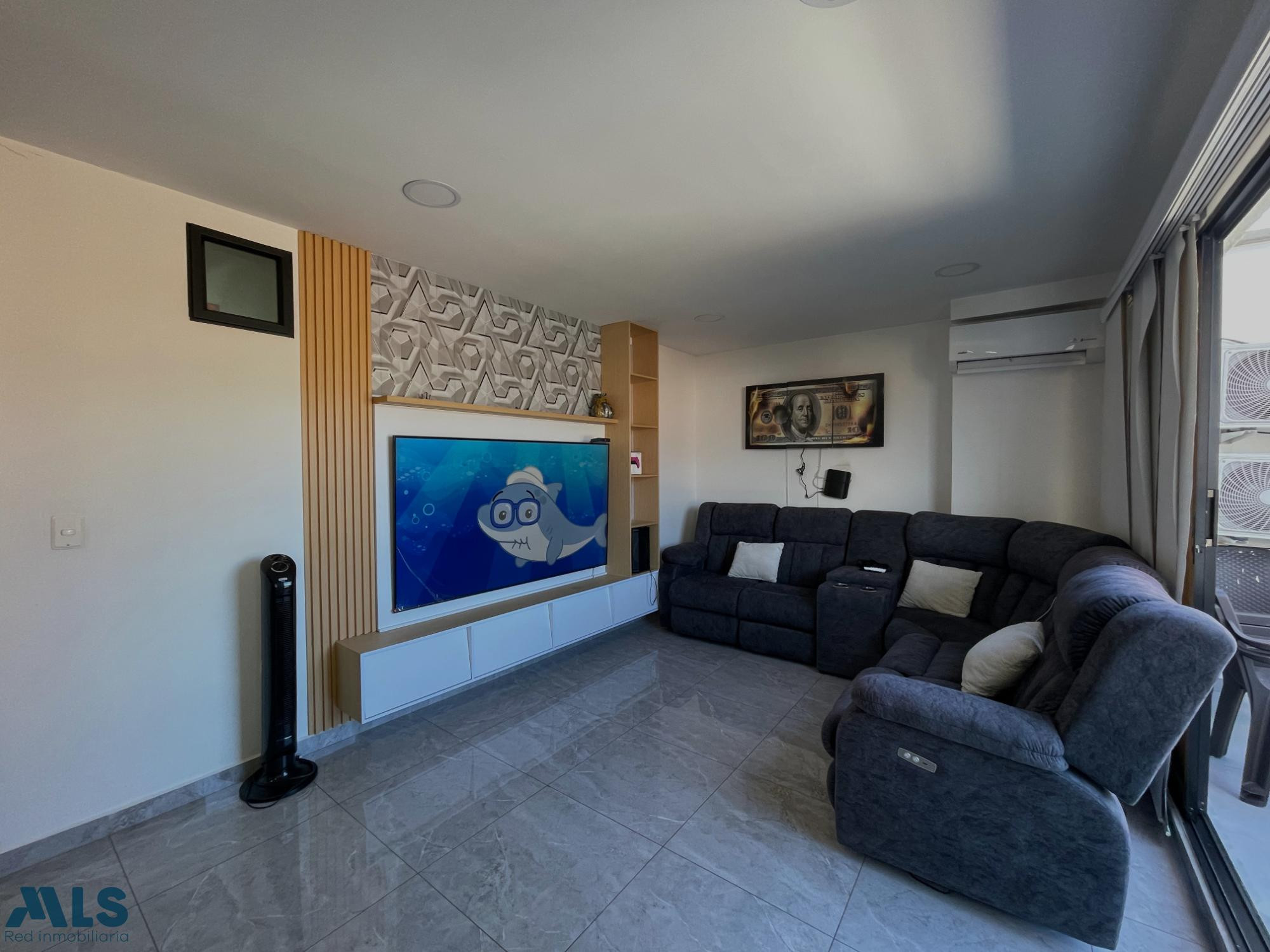 ILUMINADO Y AMPLIO APARTAMENTO EN VENTA EN BELEN ROSALES medellin - belen rosales