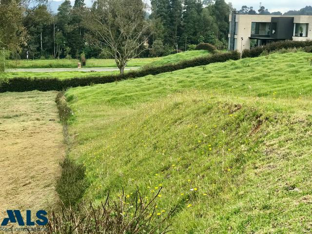 Hermoso lote en parcelacion envigado - alto de las palmas