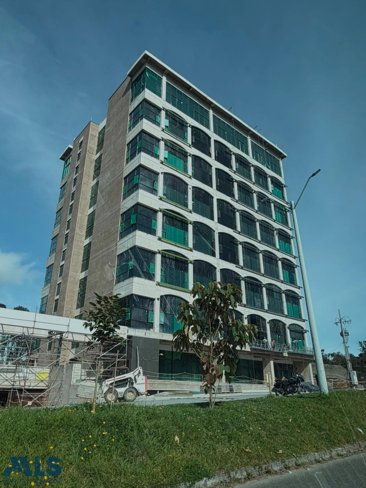 | V E N T A | EXCLUSIVA APARTA SUITE U OFICINA PARA ESTRENAR. POBLADO - PALMAS envigado - alto de las palmas