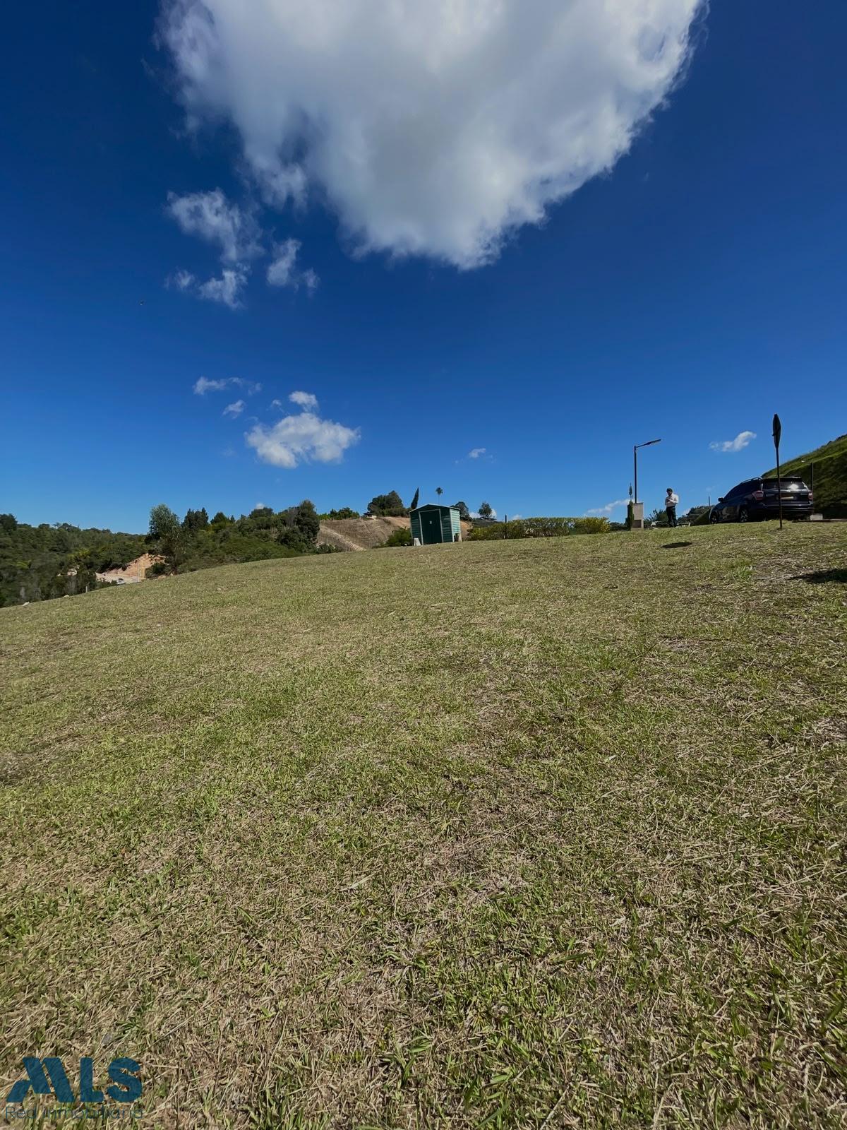 Lot for sale in Marinilla, Antioquia