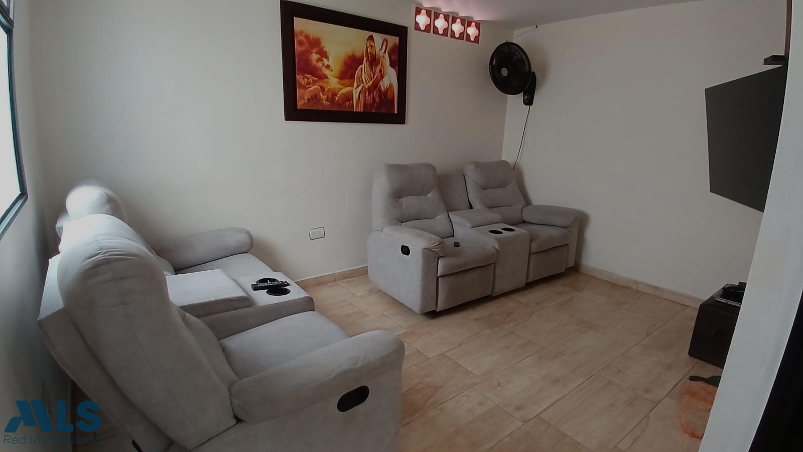 House for sale in Itagüí, Antioquia