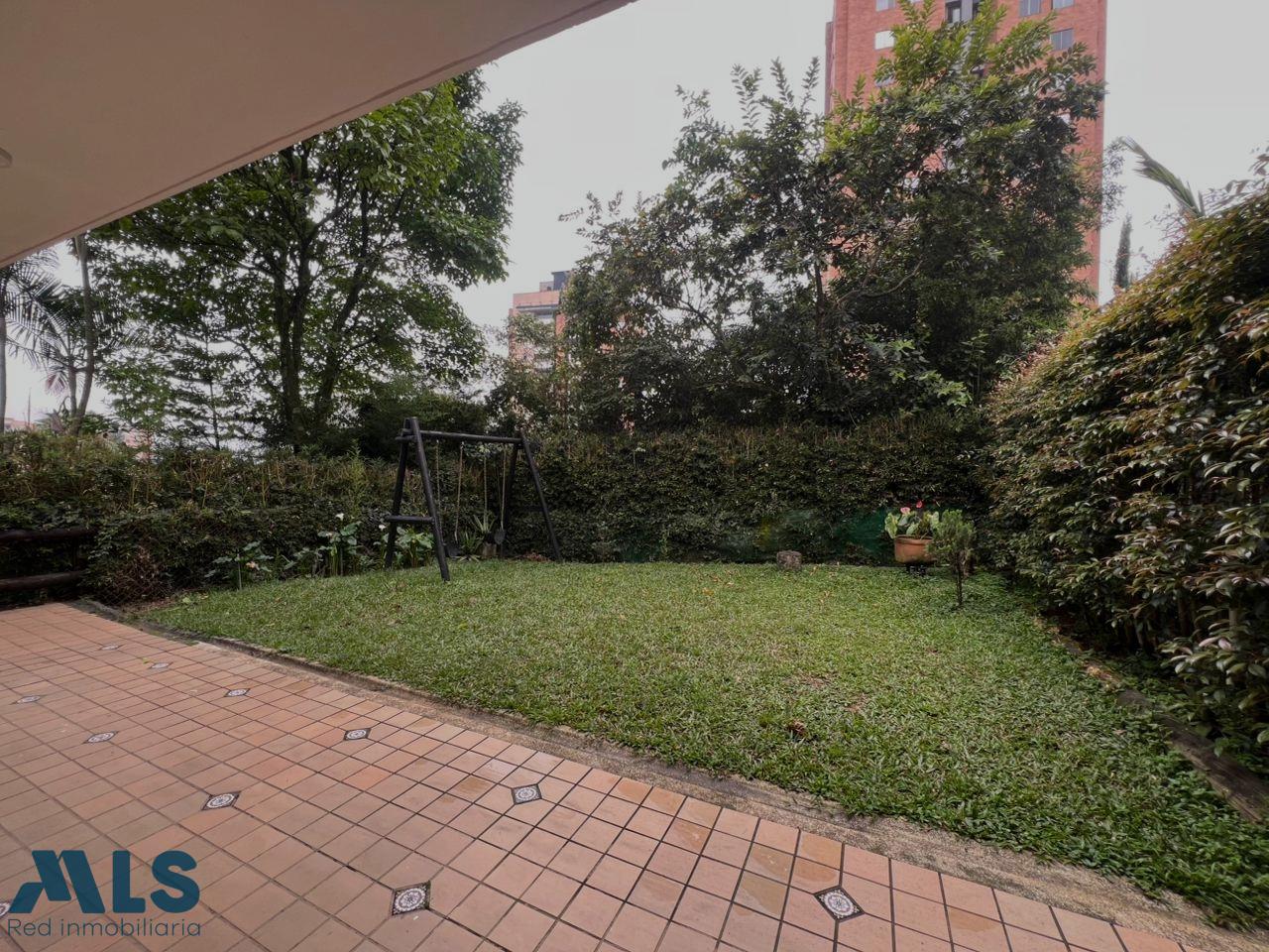 House for sale in Envigado, Antioquia