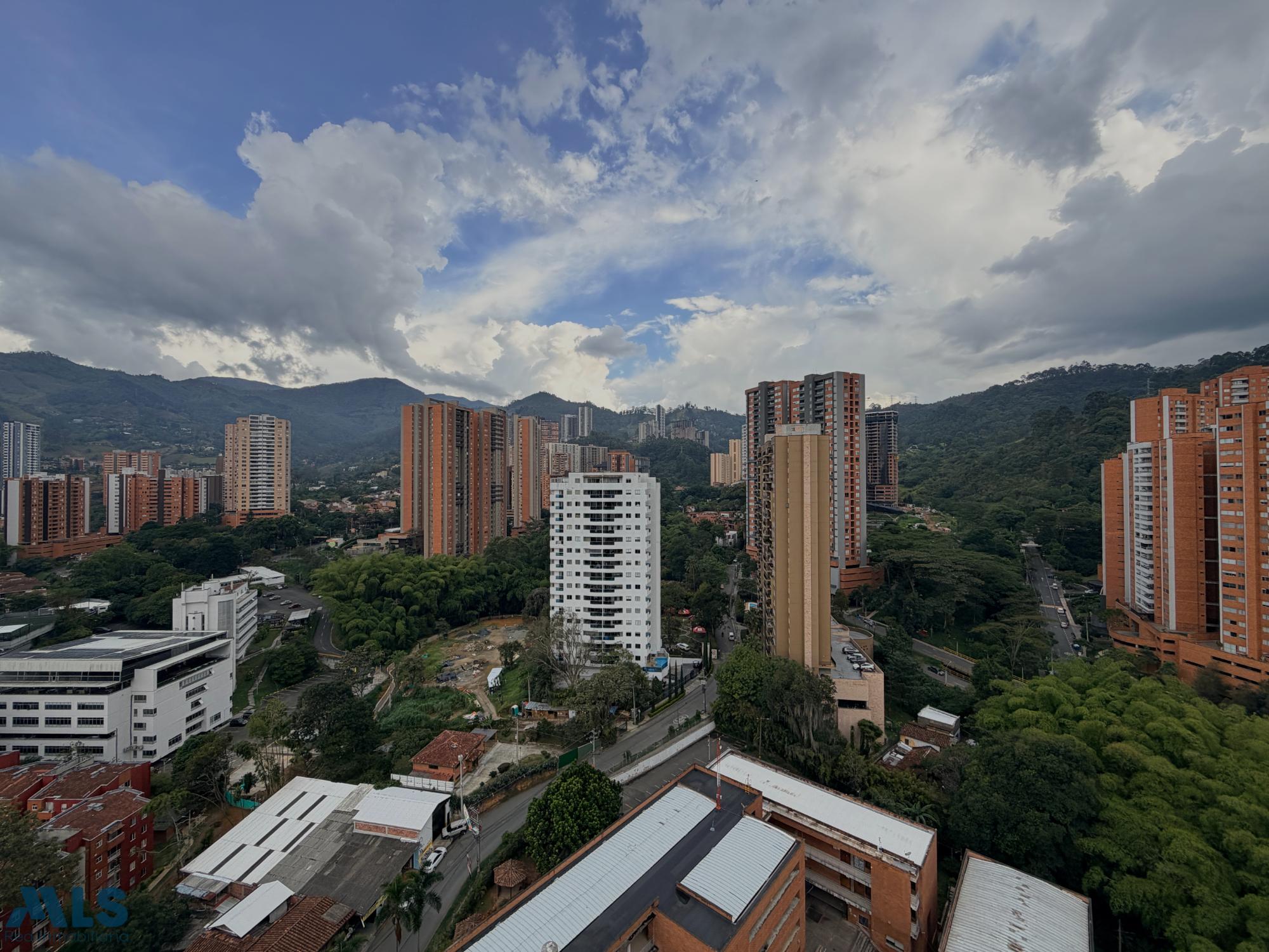 Condo for sale in Sabaneta, Antioquia